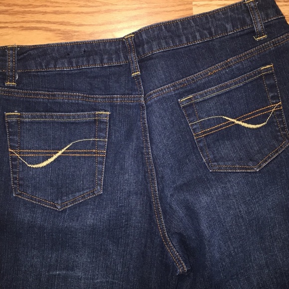 a.n.a. Blue Jeans - Picture 4 of 8